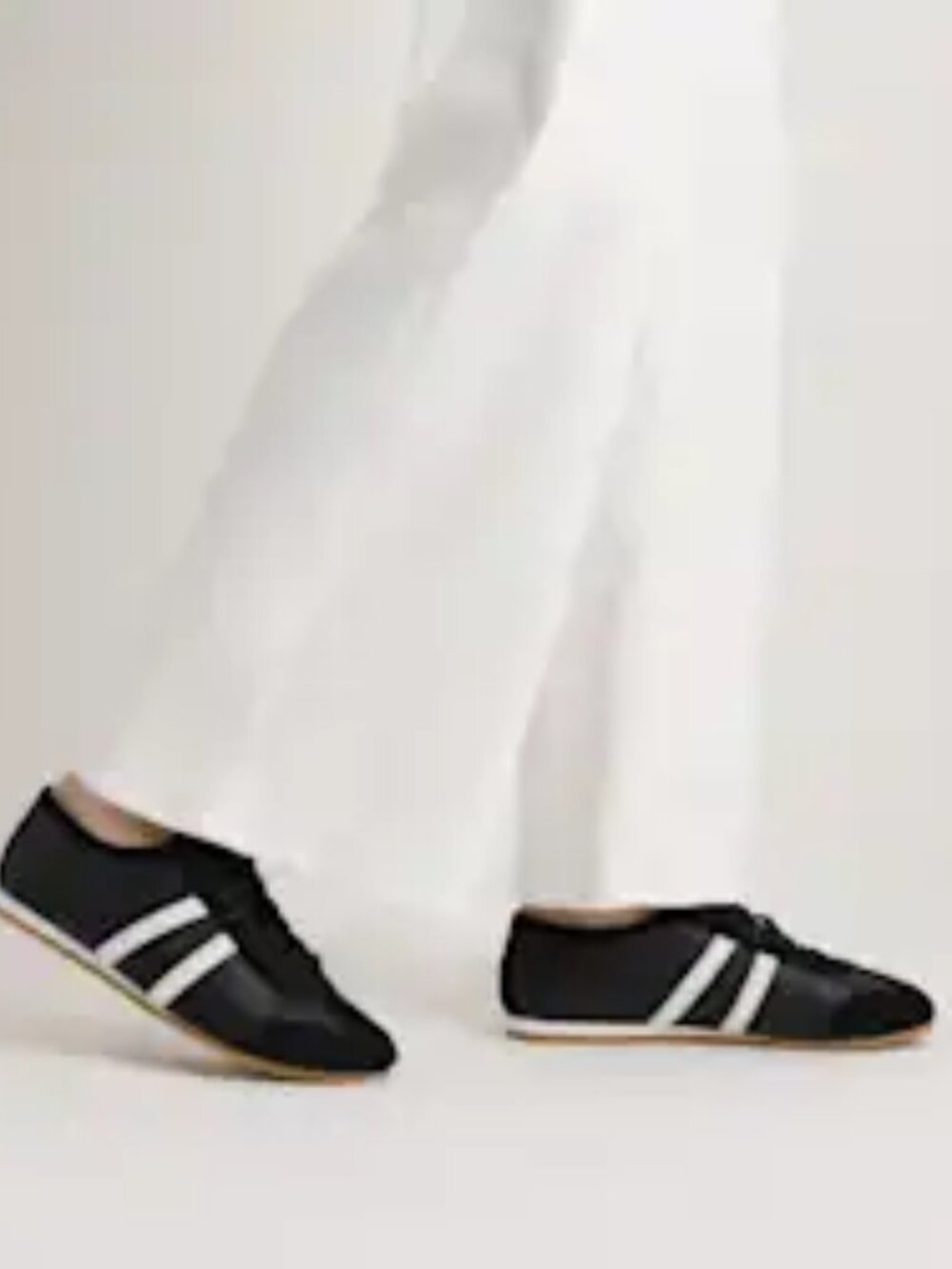 Quince Italian Leather & Suede Low Profile Sneaker Black Size 9 NIB $198
